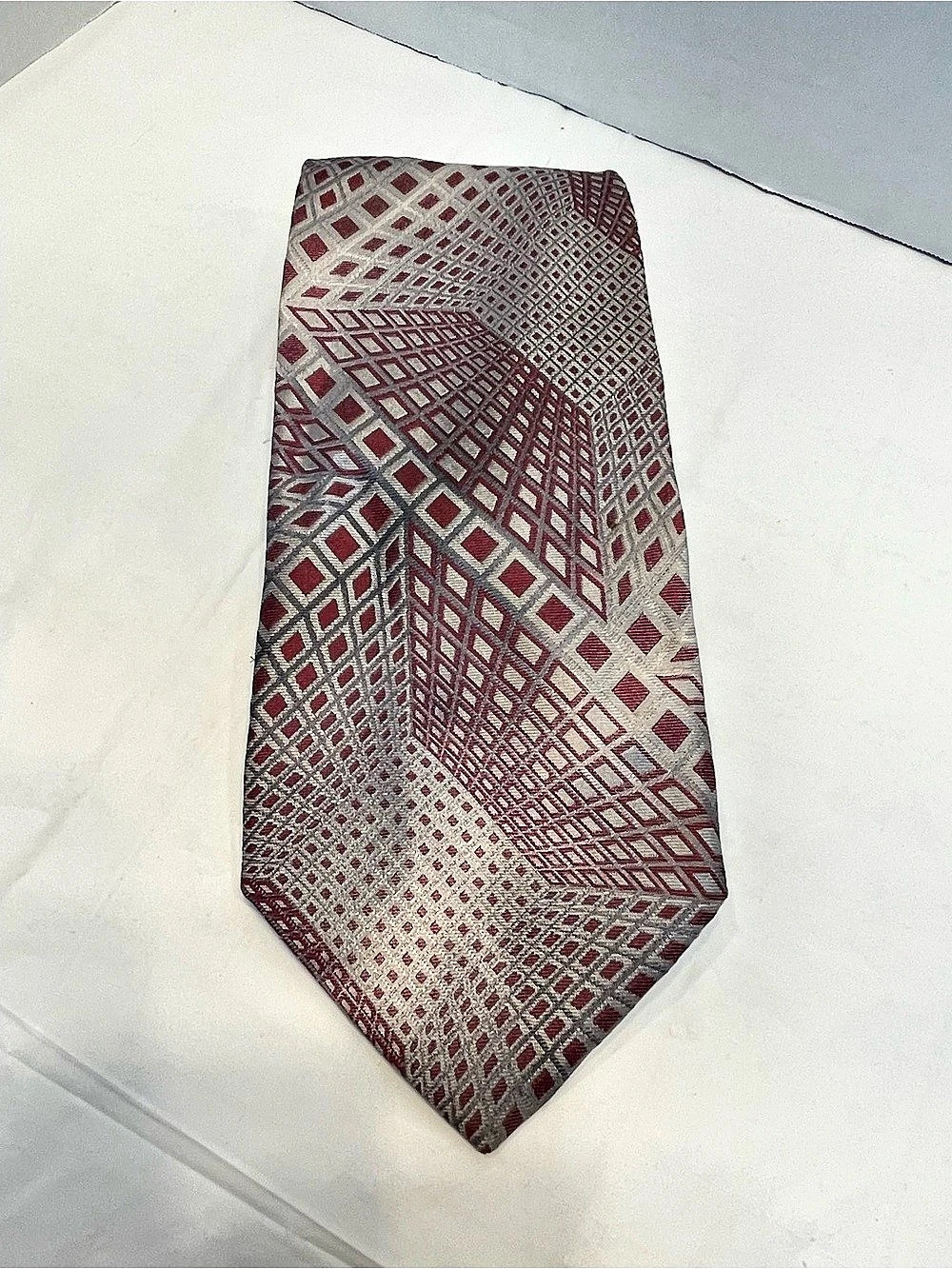 Alfred Sung Geometric Silk Tie in Red & Gray Like New